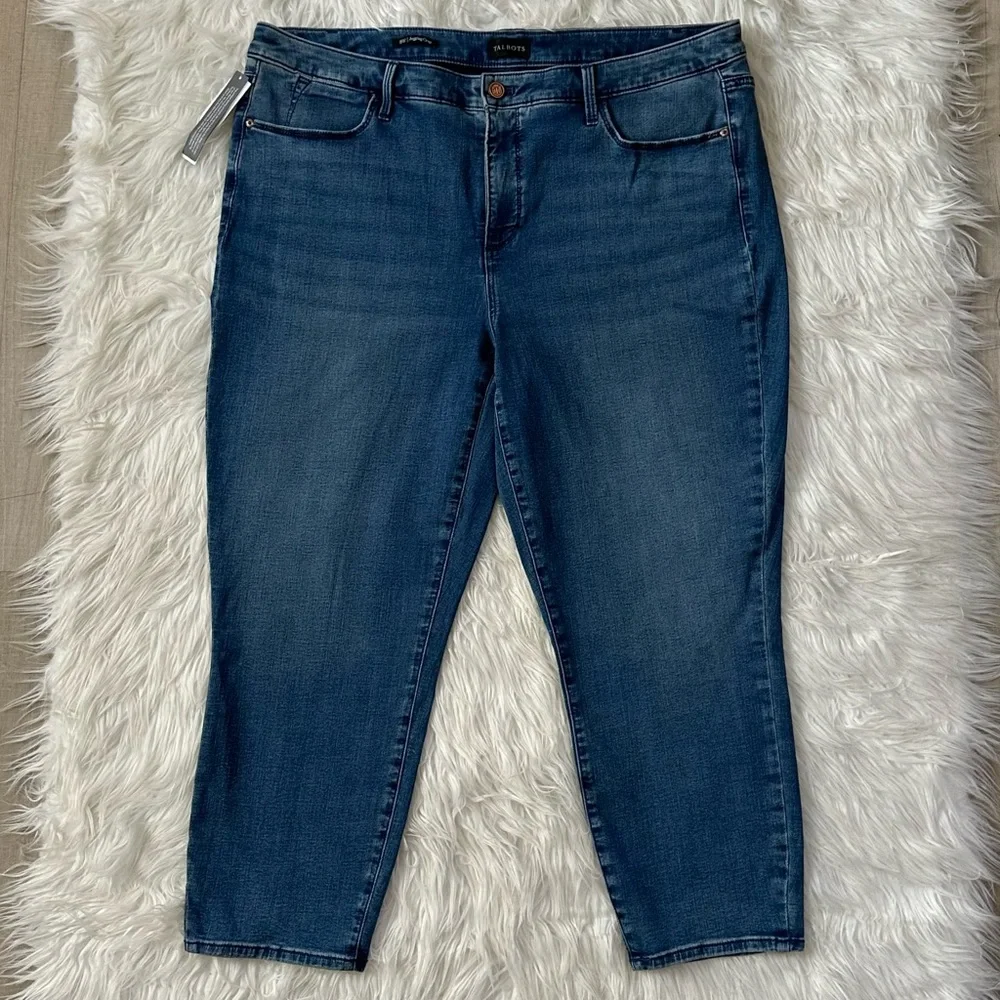 TALBOTS NWT 18 18W Jegging Crops in Neptune Wash • Cropped Denim Jeans - Picture 4 of 11